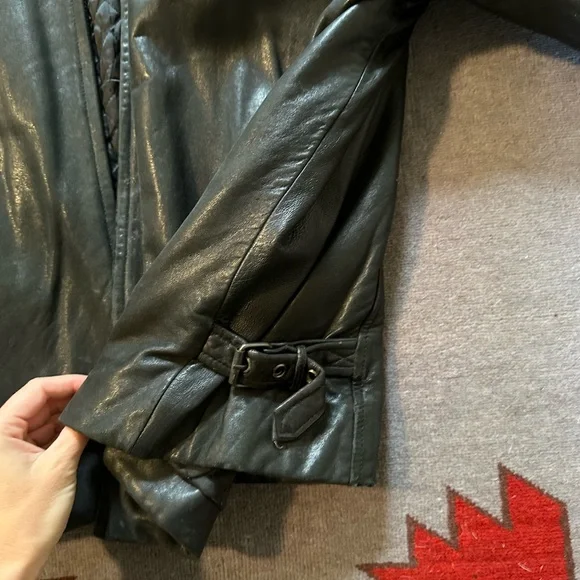 Vintage Black Lambskin Leather Bomber Jacket - Picture 7 of 11